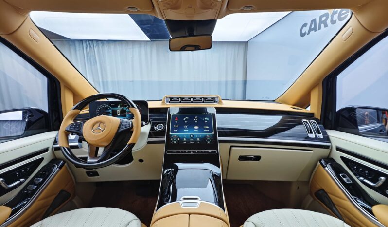 
								Mercedes-Benz Vito 7-Seater, Flat Roof, Two-Door, Model Year 2018, Business Edition (Vehicle ID: 066956) full									