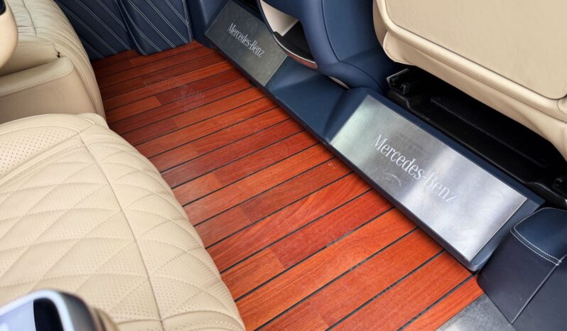 
								2021 Mercedes-Benz Vito 2.0T Elite Edition 7-Seater full									