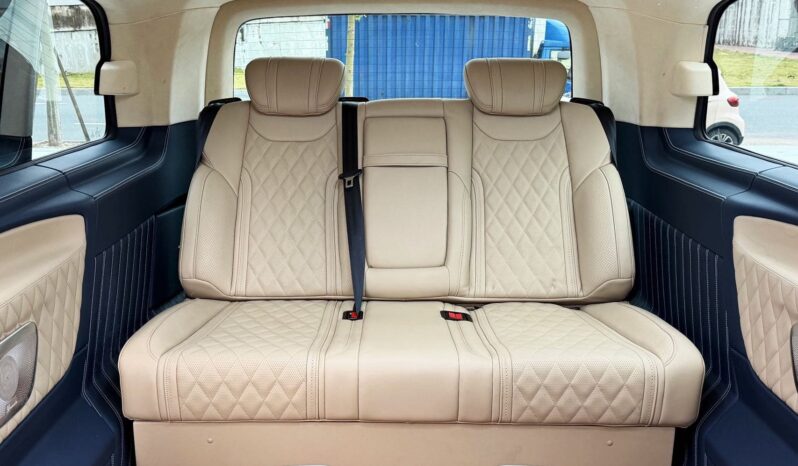 
								2021 Mercedes-Benz Vito 2.0T Elite Edition 7-Seater full									