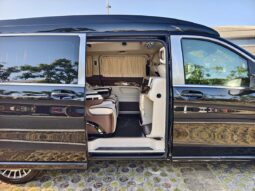 
										Mercedes-Benz V-Class 2019 V250 2.0T Standard Extended Wheelbase Middle East Edition full									