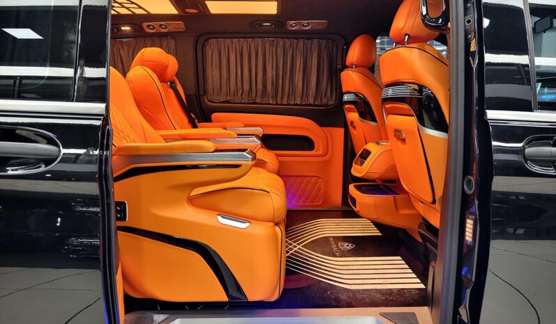 
								Mercedes-Benz Vito 2021 2.0T Business Edition 7-Seater full									