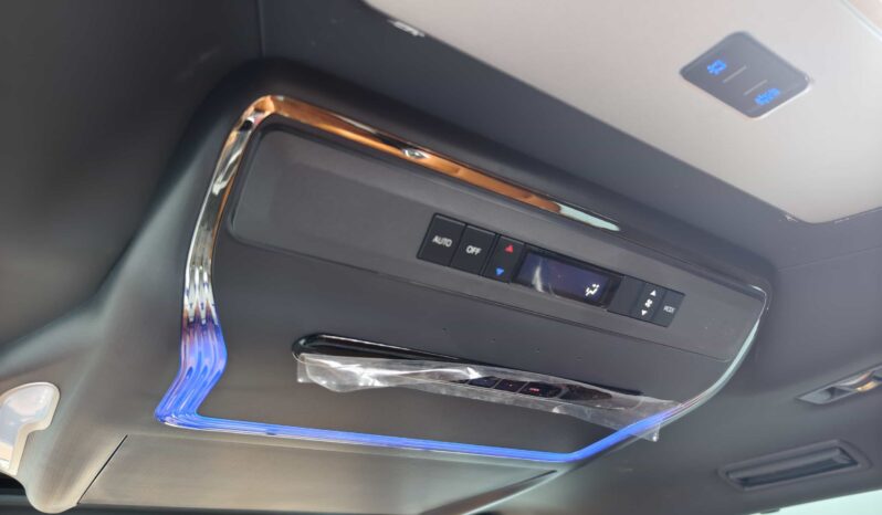 
								Toyota Grevia 2026 2.5L Hybrid Comfort Edition full									