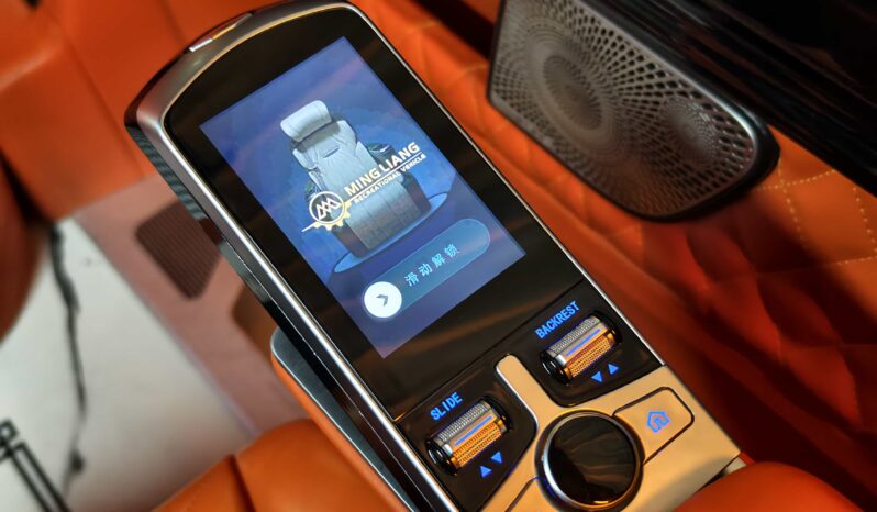 
								Mercedes-Benz Vito 2021 2.0T Business Edition 7-Seater full									