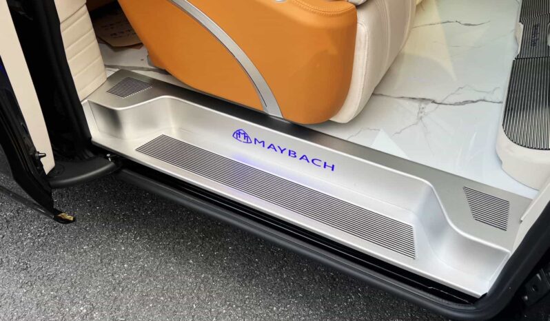 
								Mercedes-Benz Vito 2024 2.0T Elite Edition 7-Seater full									