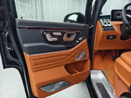 
										Mercedes-Benz Vito 2025 2.0T Business Edition 7-Seater full									