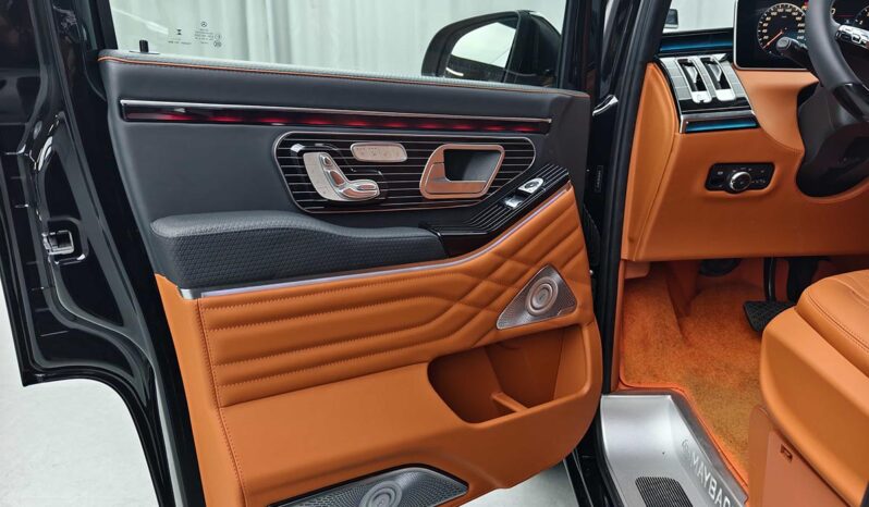 
								Mercedes-Benz Vito 2025 2.0T Business Edition 7-Seater full									