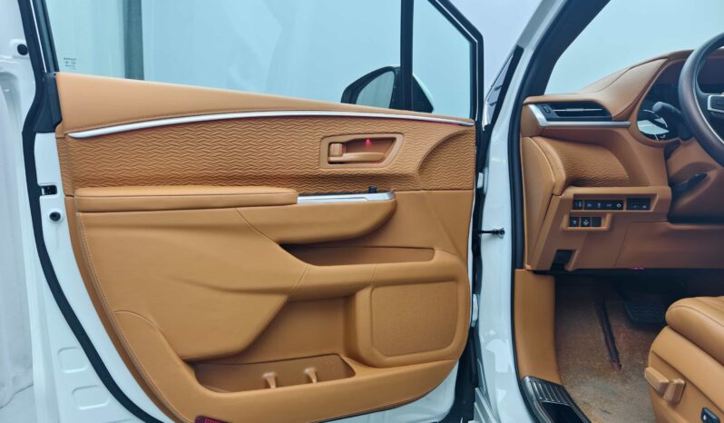 
								Toyota Grevia 2026 2.5L Hybrid Comfort Edition full									