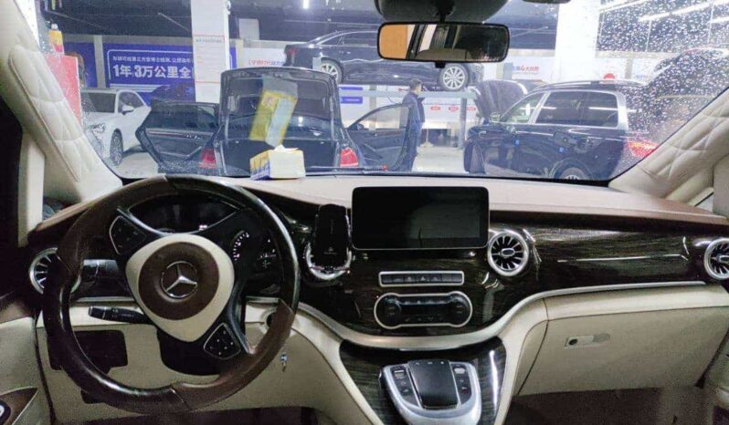 
								Mercedes-Benz Vito 2021 2.0T Business Edition 7-Seater full									