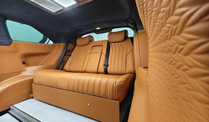 
								Toyota Grevia 2026 2.5L Hybrid Comfort Edition full									