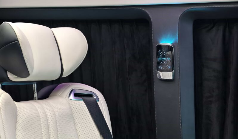 
								Toyota HIACE 2024 3.5L Nexus 7-Seater Business Van full									