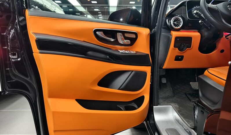 
								Mercedes-Benz Vito 2021 2.0T Business Edition 7-Seater full									