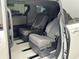 
										Toyota Grevia 2024 2.5L Hybrid Comfort Edition full									