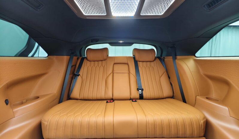 
								Toyota Grevia 2026 2.5L Hybrid Comfort Edition full									