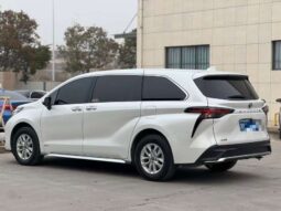
										Toyota Grevia 2024 2.5L Hybrid Comfort Edition full									