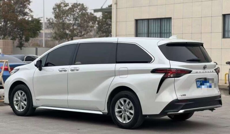 
								Toyota Grevia 2024 2.5L Hybrid Comfort Edition full									