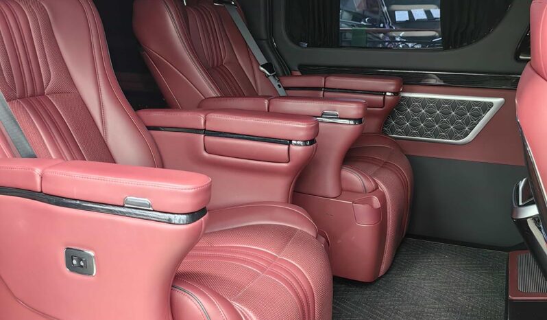 
								Toyota HIACE 2023 Model 3.5L Automatic Kai Shuo Brand Business Van full									