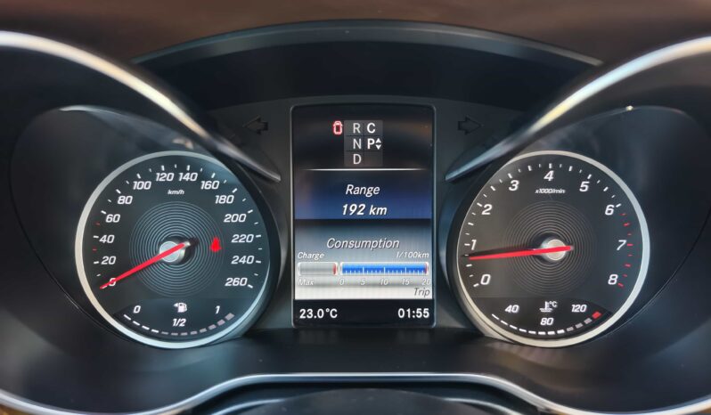 
								Mercedes-Benz V-Class 2019 V250 2.0T Standard Extended Wheelbase Middle East Edition full									