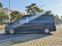 
										Mercedes-Benz V-Class 2019 V250 2.0T Standard Extended Wheelbase Middle East Edition full									