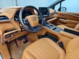 
										Toyota Grevia 2026 2.5L Hybrid Comfort Edition full									