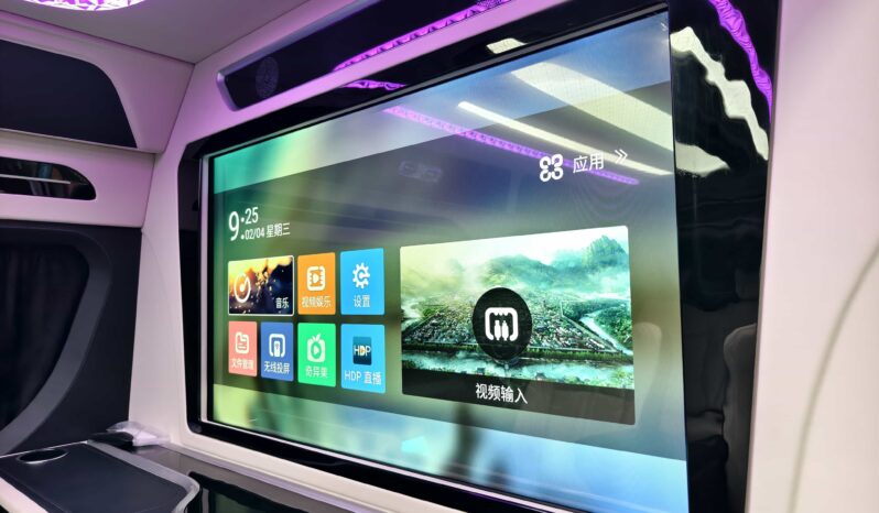 
								Toyota HIACE 2024 3.5L Nexus 7-Seater Business Van full									