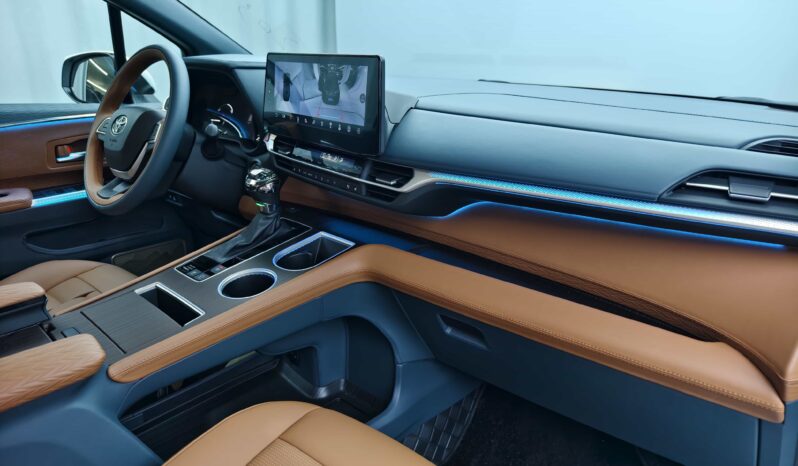 
								Lorinser Grevia 2026 2.5L High-End Edition full									