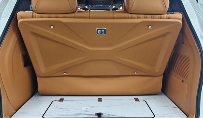 
								Toyota Grevia 2026 2.5L Hybrid Comfort Edition full									