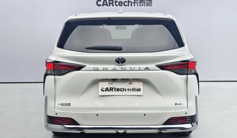 
								Toyota Grevia 2026 2.5L Hybrid Comfort Edition full									