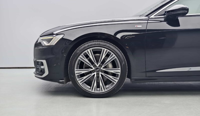 
								Audi A7 2021 45 TFSI Premium full									