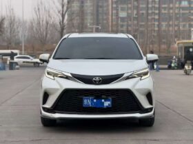 Toyota Grevia 2024 2.5L Hybrid Comfort Edition