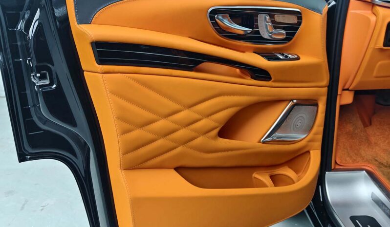 
								Mercedes-Benz Vito 2025 2.0T Business Edition 7-Seater full									