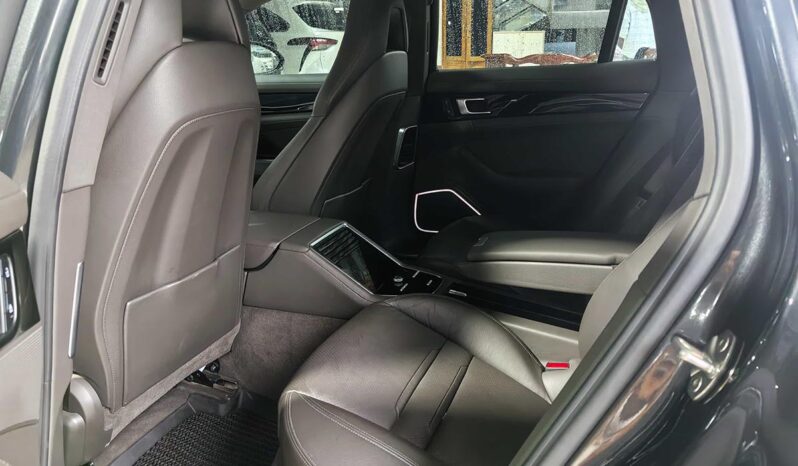 
								Porsche Panamera 2023 Model Panamera 2.9 full									