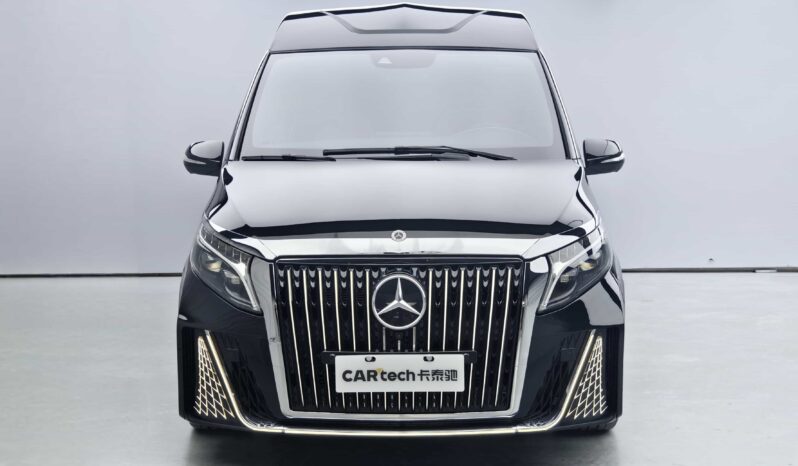 
								Mercedes-Benz V-Class 2023 V260L High Roof Custom Edition full									