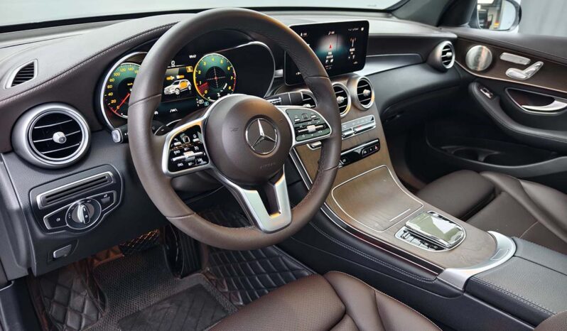 
								Mercedes-Benz GLC 2021 GLC300L 4MATIC Sport Edition full									