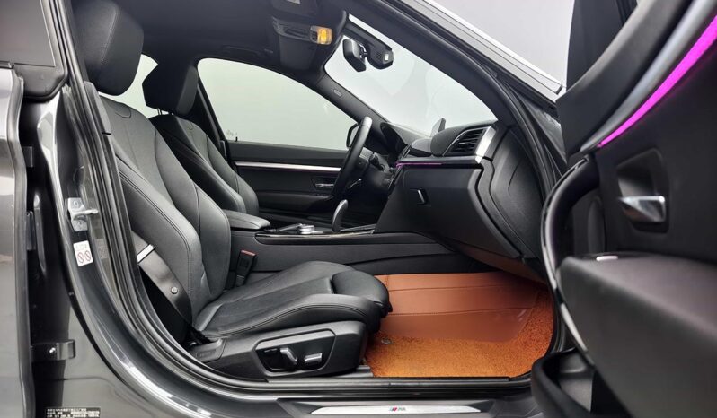 
								BMW 3 Series GT 2019 Model 320i M Sport Package full									