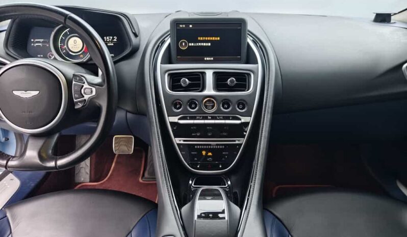 
								Aston Martin DB11 2017 Model 5.2L V12 full									