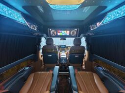
										Mercedes-Benz V-Class 2023 V260L High Roof Custom Edition full									