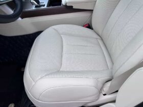 Land Rover Range Rover 2025 3.0L 6400PS Prestige Extended Wheelbase Seven-Seater