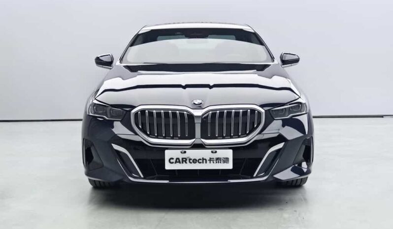 
								BMW 5 Series 2025 530Li Leading Edition M Sport Package full									