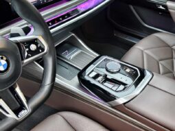 
										BMW 7 Series 2023 735Li M Sport Package full									