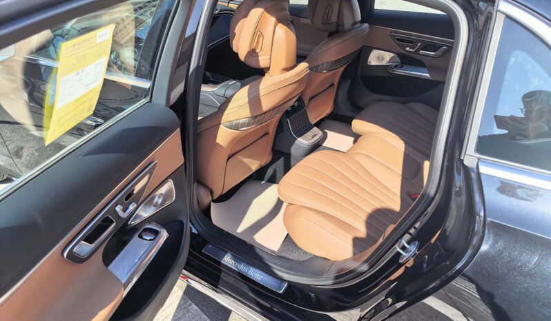 
								Mercedes-Benz E-Class 2024 Facelift E300L Luxury Edition full									