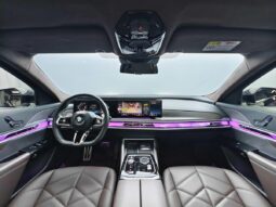 
										BMW 7 Series 2023 735Li M Sport Package full									