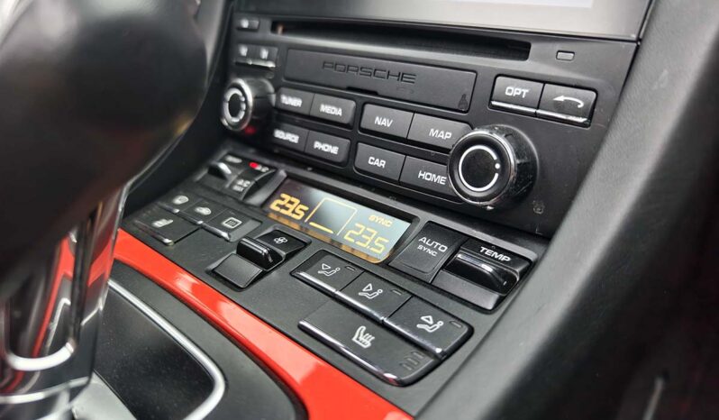 
								Porsche 911 2019 Carrera 4S Cabriolet 3.0T full									