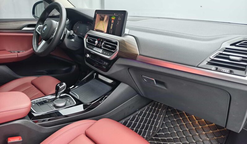 
								BMW X3 2022 xDrive30i Leading Edition M Night Package full									