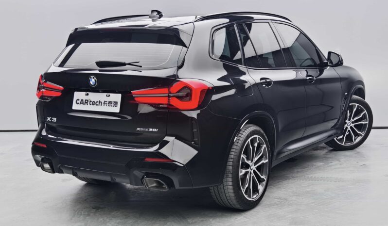 
								BMW X3 2022 xDrive30i Leading Edition M Night Package full									