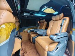 
										Mercedes-Benz V-Class 2023 V260L High Roof Custom Edition full									