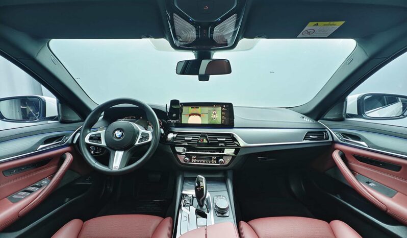 
								BMW 5 Series 2021 530Li Luxury M Sport Package full									