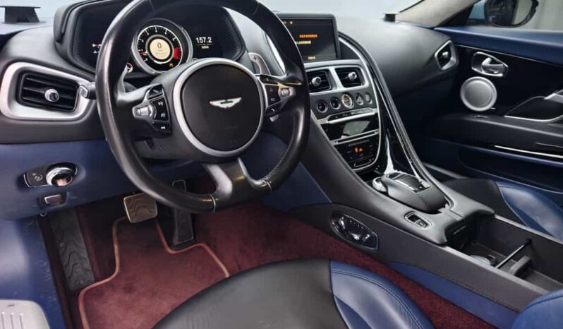 
								Aston Martin DB11 2017 Model 5.2L V12 full									