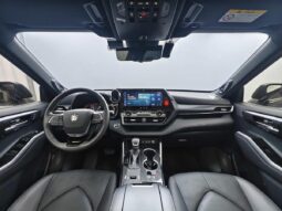 
										Toyota Crown Land Cruiser 2023 2.5L HEV AWD Flagship Edition full									