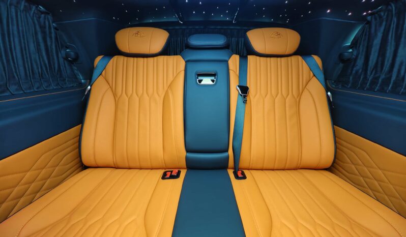 
								Mercedes-Benz Vito 2025 2.0T Business Edition 7-Seater full									