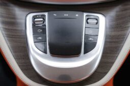 
										Mercedes-Benz Vito 2021 2.0T Business Edition 7-Seater full									